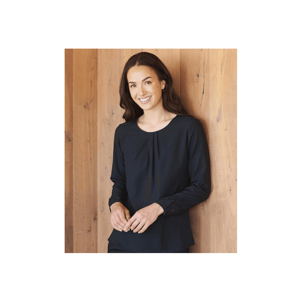 Henbury Women's Pleat Front Long Sleeve Blouse