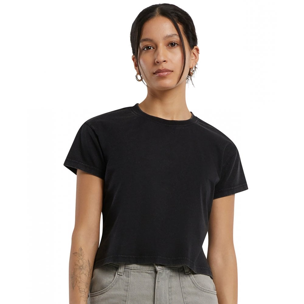 Build Your Brand Women's Vintage Cropped Tee