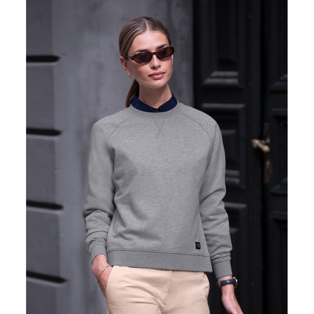 Nimbus Women's Georgetown Timeless Luxury Crew Neck