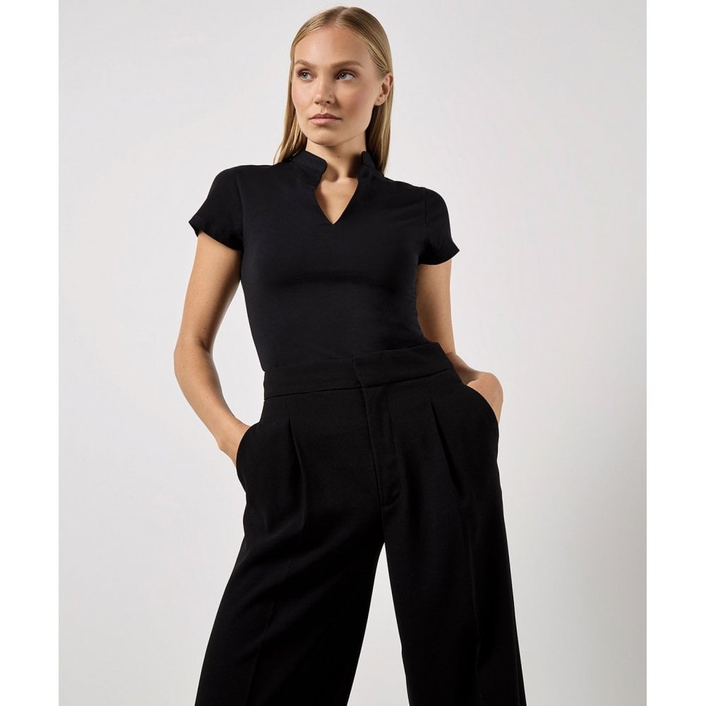 Kustom Kit Women's Corporate Short-Sleeved Top V-Neck Mandarin Collar (Regular fit)